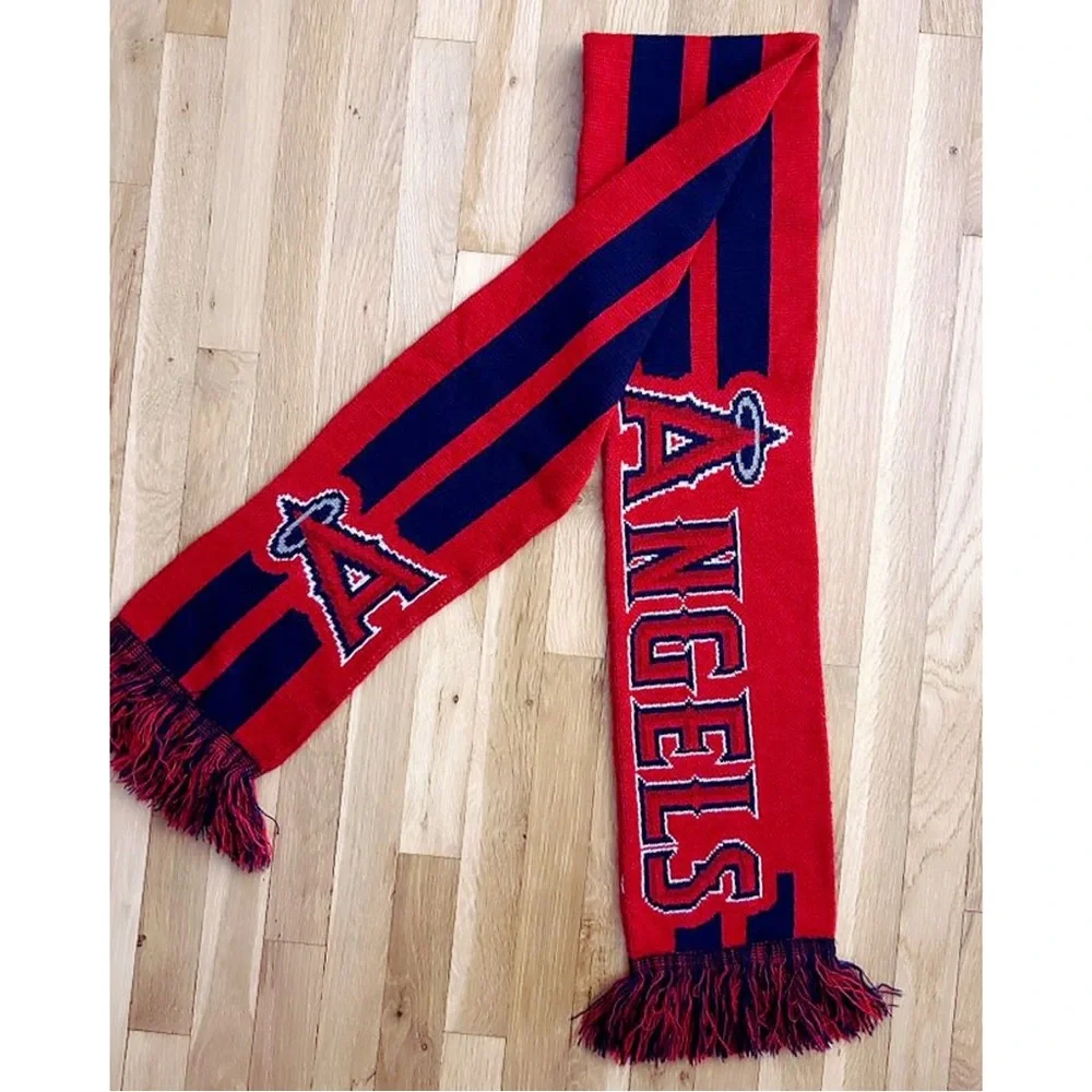 Los Angeles ANGELS of Anaheim Knit Scarf